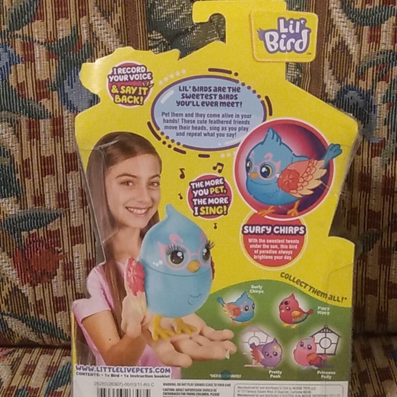 Little Live Pets Lil' Bird: Surfy Chirps Interactive Toy Bird 20 + Sounds - Picture 2 of 4